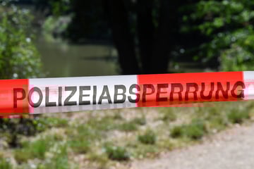 Aus Fenster gefallen und angezündet? Polizei ermittelt nach Mord an einer 40-Jährigen