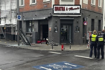 Köln: Shisha-Bar nach Explosion zerstört, Täter auf der Flucht