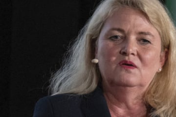 Berliner AfD-Spitzenkandidatin Brinker kritisiert Einbürgerungen: "Massiv verschleudert"