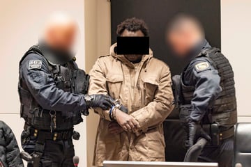 Beißer geht mit Messer auf Wachmann los: Urteil gefallen