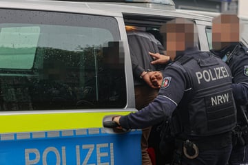 Razzia bei Gewerbebetrieben in Wuppertal: Polizei vollstreckt Haftbefehl