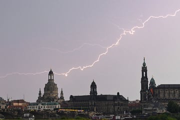 Hagel und Regen: Plötzlich-Sturm fegt über Dresden hinweg