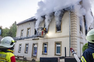 Schrecklicher Fund: Tote Personen nach Wohnungsbrand in Sachsen entdeckt