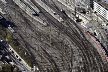 Stuttgart: Zug entgleist im Stuttgarter Hauptbahnhof: Gleise wieder befahrbar