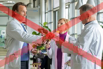 In aller Freundschaft: Bittere News für Sachsenklinik-Fans: "In aller Freundschaft" fliegt aus dem Programm!