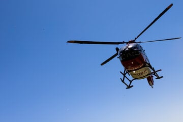 Radfahrer (†76) stirbt nach Unfall mit Auto: Polizei sucht Zeugen