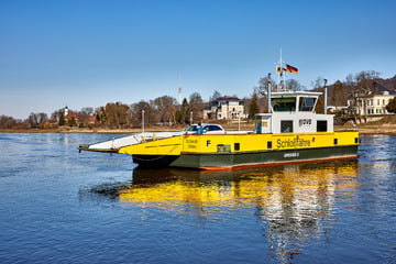 Stundenlange Unterbrechung bei Dresdner Autofähre: Was war das Problem?