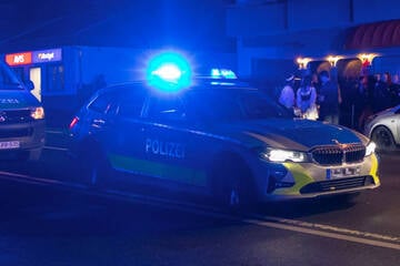 Berlin: Gast wird von Sicherheitsmann aus Club geworfen: Plötzlich hat er eine Waffe am Kopf