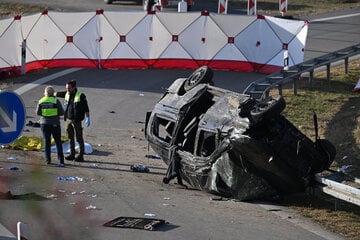 Unfall A94: Sieben Tote bei Schleuser-Unfall: Mutmaßlicher Fahrer in U-Haft