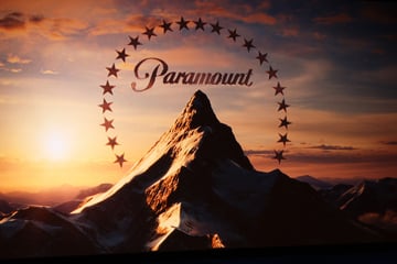 Paramount counters Netflix with aggressive all-cash bid to buy Warner Bros. Discovery