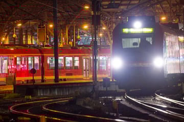 Polizistin flippt wegen lebensmüdem Gleisläufer aus: "Nix Kurwa!"