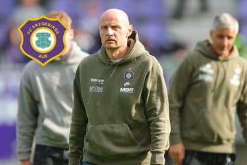 Aue schon früh in der Saison unter Druck: Heidrich stärkt Härtel den Rücken