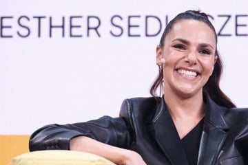 Süße Baby-News von "Sportschau"-Moderatorin Esther Sedlaczek
