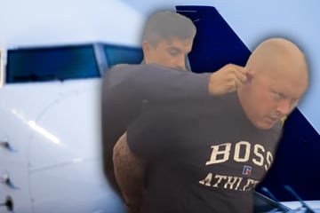 Völlig betrunken: Mann versucht, im Flugzeug Notausgang zu öffnen - Pilot muss notlanden