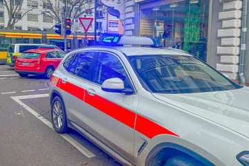 Männer trinken Alkohol auf Hochhausdach: Einer stürzt in die Tiefe und stirbt