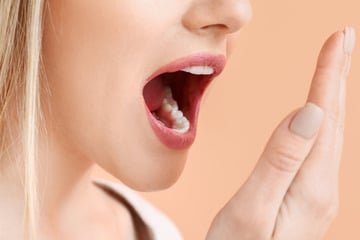Was tun gegen Mundgeruch? Diese kleinen Helfer können viel bezwecken