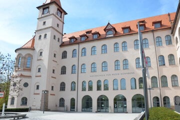 Vorwurf des Machtmissbrauchs in Musikhochschule: Präsident nimmt seinen Hut