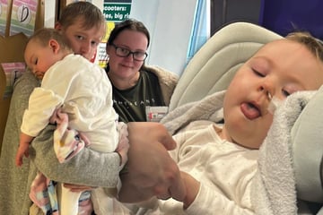 Nach unbemerkter Corona-Infektion: Baby plötzlich wie versteinert