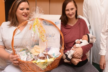 Meilenstein an der Uniklinik! Der kleine Sam Oliver ist das 1000. Baby