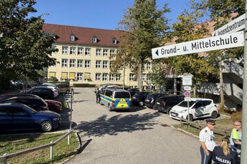 Teenager geht mit Hammer auf Ex-Mitschüler los: Zwei Verletzte