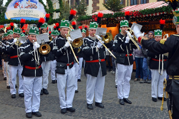 Musikalisches Highlight auf dem Leipziger Weihnachtsmarkt! Bergparade marschiert durch Innenstadt