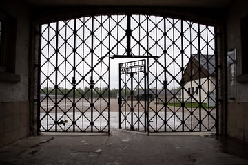 Heute vor 11 Jahren: Ein Diebstahl, der die Welt erschütterte - Das Tor des KZ Dachau