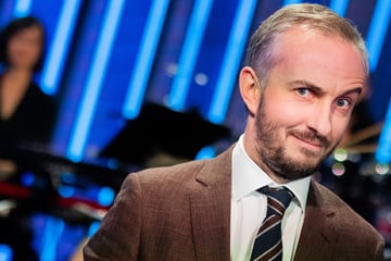 Jan Böhmermann kritisiert Kölner Problemstraße scharf: "Rasend gefährlich!"