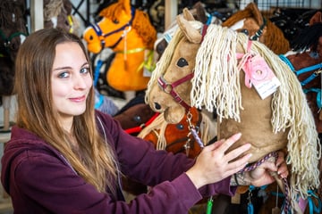 "Hobby Horsing" ist das Steckenpferd dieser Sächsin
