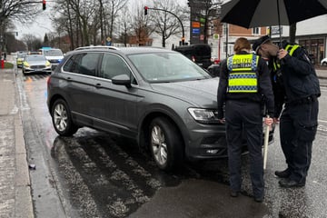 Unfall in Hamburg: Zwei Kinder von Auto erfasst und verletzt