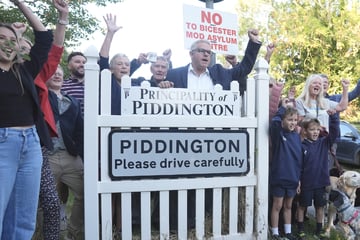 Protest-Hammer in England: Dorf stimmt für Unabhängigkeit wegen Asyl-Plänen!