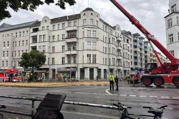 Berlin: Wasserrohrbruch in Friedrichshain: Bauarbeiten dauern bis zum Ferienende