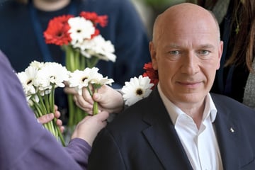 Berlin: In der Spree ertrunken: Wegner gedenkt Maueropfer Çetin Mert (†5)