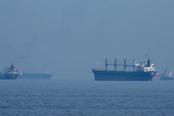 Nahost-Konflikt: Iran reklamiert Angriff auf drei Frachtschiffe für sich