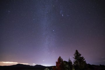 Sternschnuppen: Nikolaus bringt Geminiden mit sich: In dieser Zeit sieht man Sternschnuppen-Spektakel am besten!