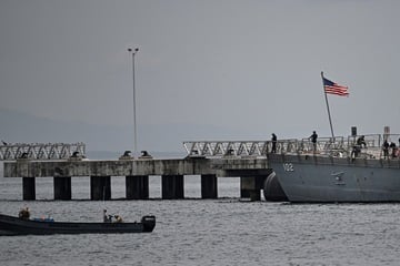 Pentagon threatens Venezuela after "provocative" plane move in Caribbean waters