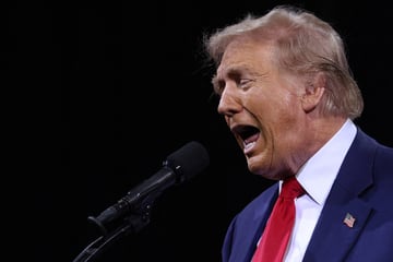 Trump doubles down on racist immigrant bashing with toxic speech at first post-debate rally