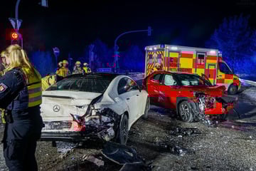 Sieben Verletzte nach Unfall bei Reinbek, darunter ein Baby