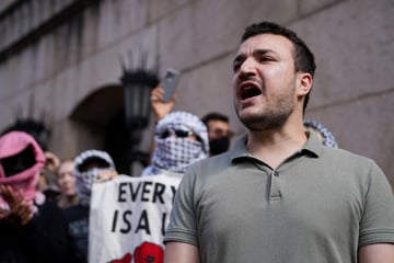 Mahmoud Khalil asks appeals court to block Trump administration efforts to re-detain him