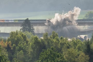 Das war nichts! Brücke standhafter als gedacht: Sprengmeister muss an A45 noch mal ran