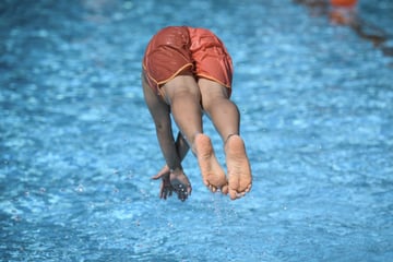 Berlin: Frostbeulen-Alarm im Freibad wegen Sparzwang: Berliner Bäder drehen an der Preisschraube