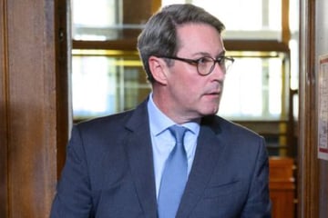 Pkw-Maut-Prozess: Hauptzeugen belasten Ex-Minister Scheuer