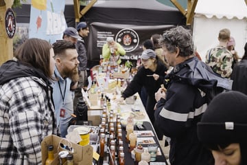 Berlin: Scharf, schärfer, Neukölln: Heiße Sachen bringen Besucher beim Berlin Chili Fest zum Schwitzen
