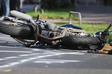 Polizei stellt nach tödlichem Motorradunfall in Tirol klar: "Kollegen waren nicht auf Dienstreise!"