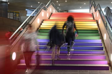 Berlin: Keine Regenbogenflagge zum CSD am Bundestag: BVG setzt Zeichen