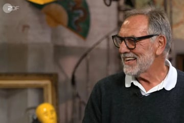 Bares für Rares: Expertin irrt sich massiv: ZDF-Gast kann nicht fassen, was er bei "Bares für Rares" erlebt