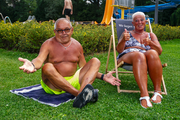 Liegen-Diebstahl im Jahnsdorfer Freibad: Badende auf dem Boden