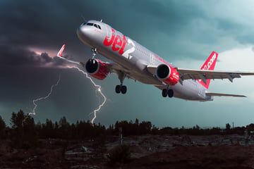 Drama über den Wolken: Blitz schlägt in Flugzeug ein