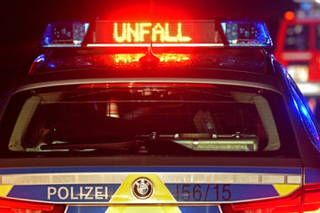 Unfall A24: Unfall auf A24: 47-Jähriger mit schweren Verletzungen in Klinik!