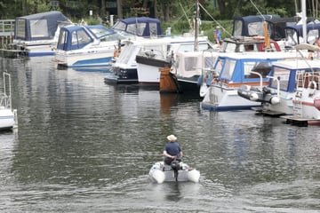 Spaziergänger finden Leiche in See: Polizei hat Vermutung zur Todesursache