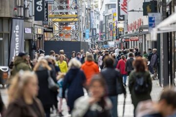 Köln: Durchbruch im Tarifstreit: Beschäftigte im NRW-Einzelhandel kriegen mehr Lohn